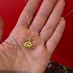 گردنبند طلا طرح شیر و خورشید